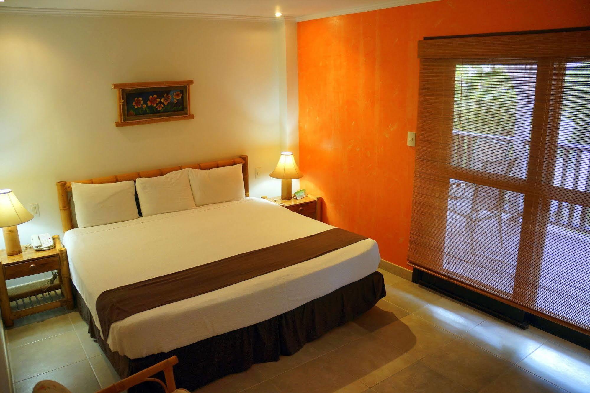 Tranquility Bay Antigua Hotel Jolly Harbour Exterior photo